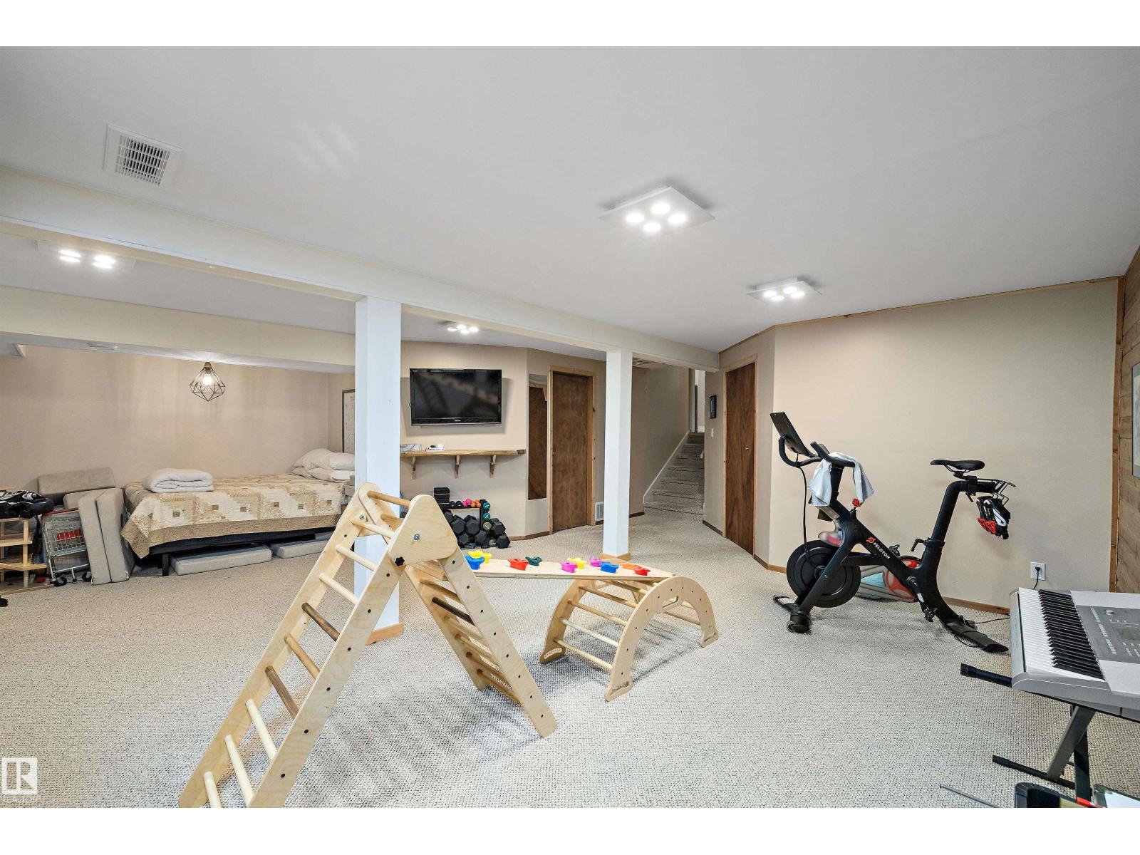 Photo 33 of 5419 143 St Nw, Edmonton AB