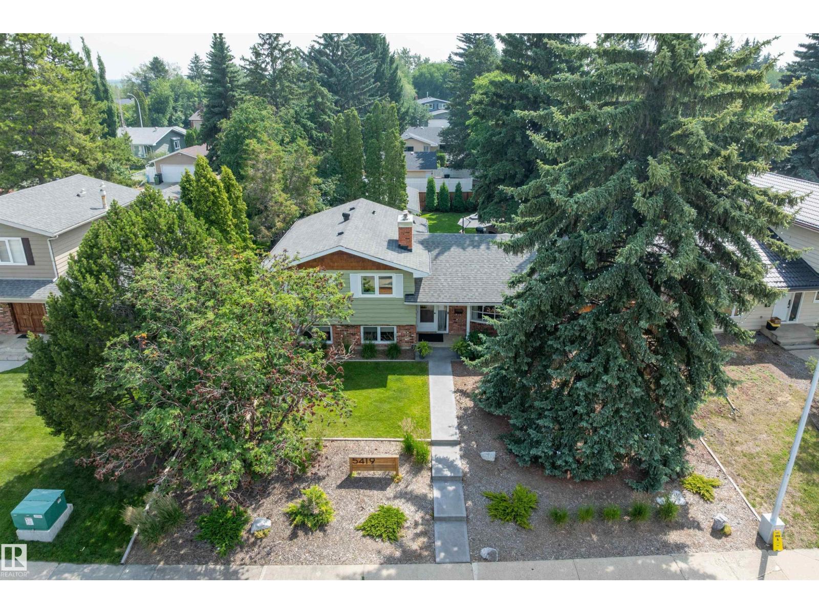 Photo 25 of 5419 143 St Nw, Edmonton AB