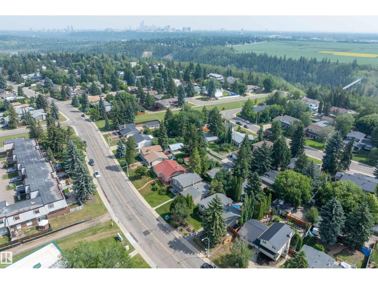 Photo 40 of 5419 143 St Nw, Edmonton AB