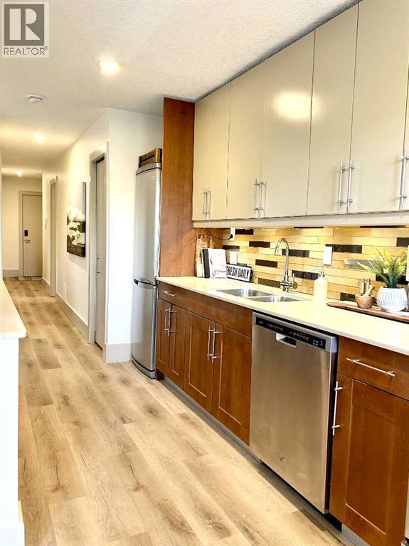 Photo 9 of 104 1603 26 Avenue Sw, Calgary AB