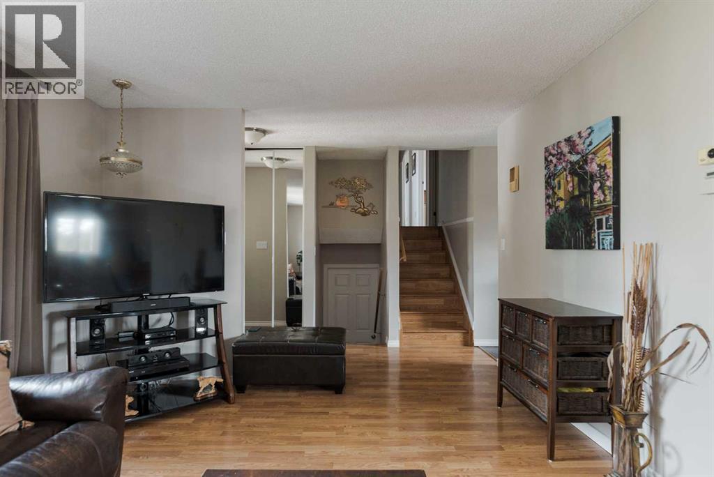 Photo 9 of 153 Parmenter Crescent, Fort Mcmurray AB