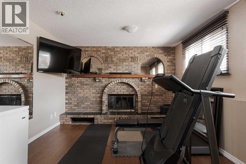 Photo 20 of 153 Parmenter Crescent, Fort Mcmurray AB