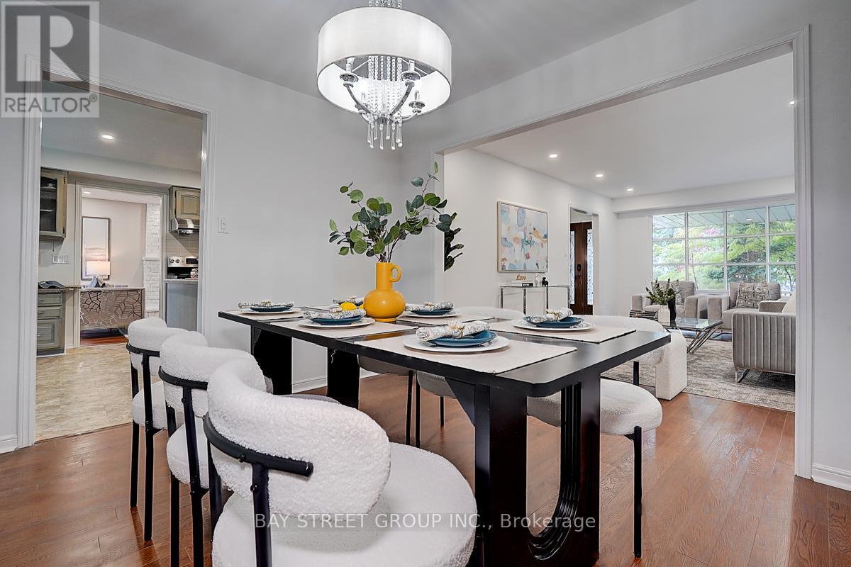 Photo 42 of 342 Regal Briar Street, Whitby ON