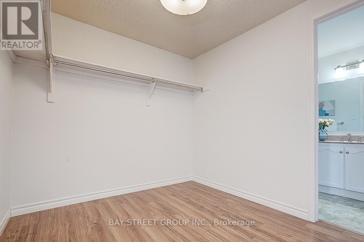 Photo 1 of 342 Regal Briar Street, Whitby ON