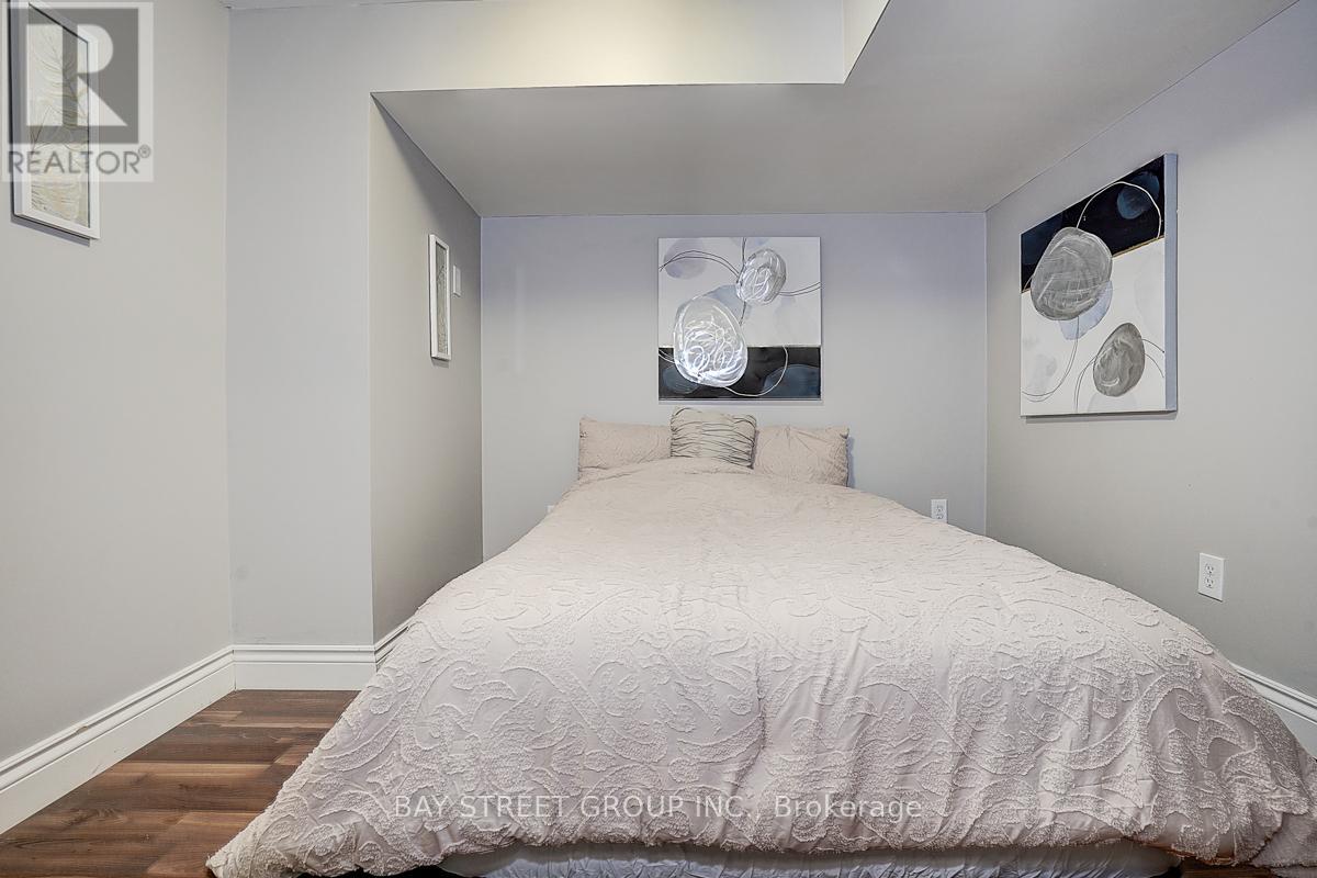 Photo 15 of 342 Regal Briar Street, Whitby ON