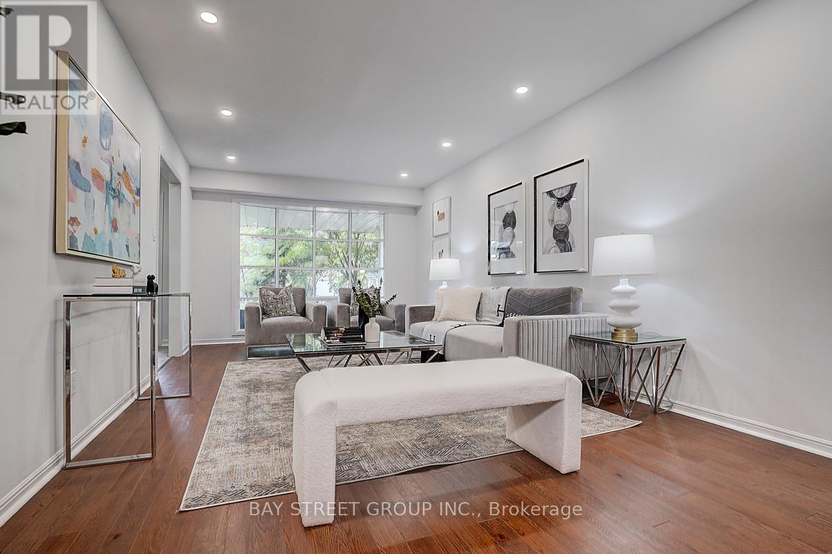 Photo 36 of 342 Regal Briar Street, Whitby ON