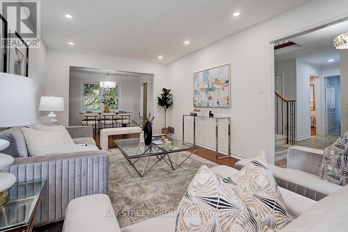 Photo 37 of 342 Regal Briar Street, Whitby ON