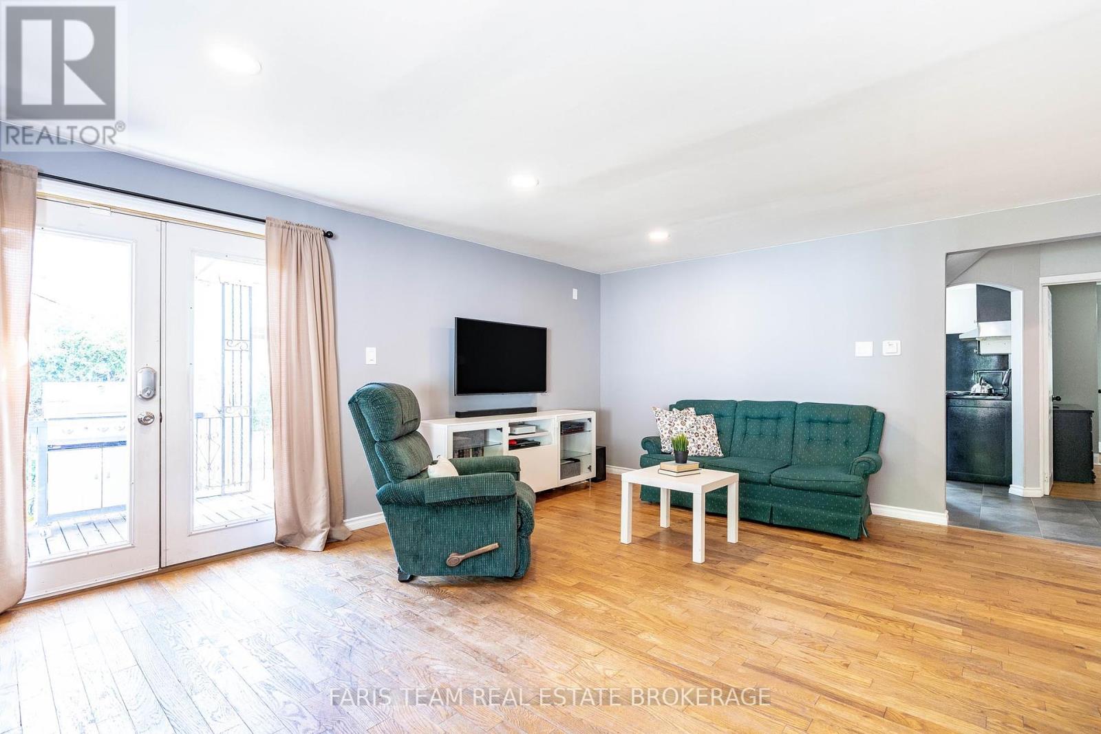 Photo 20 of 334 Harvey Street, Orillia ON