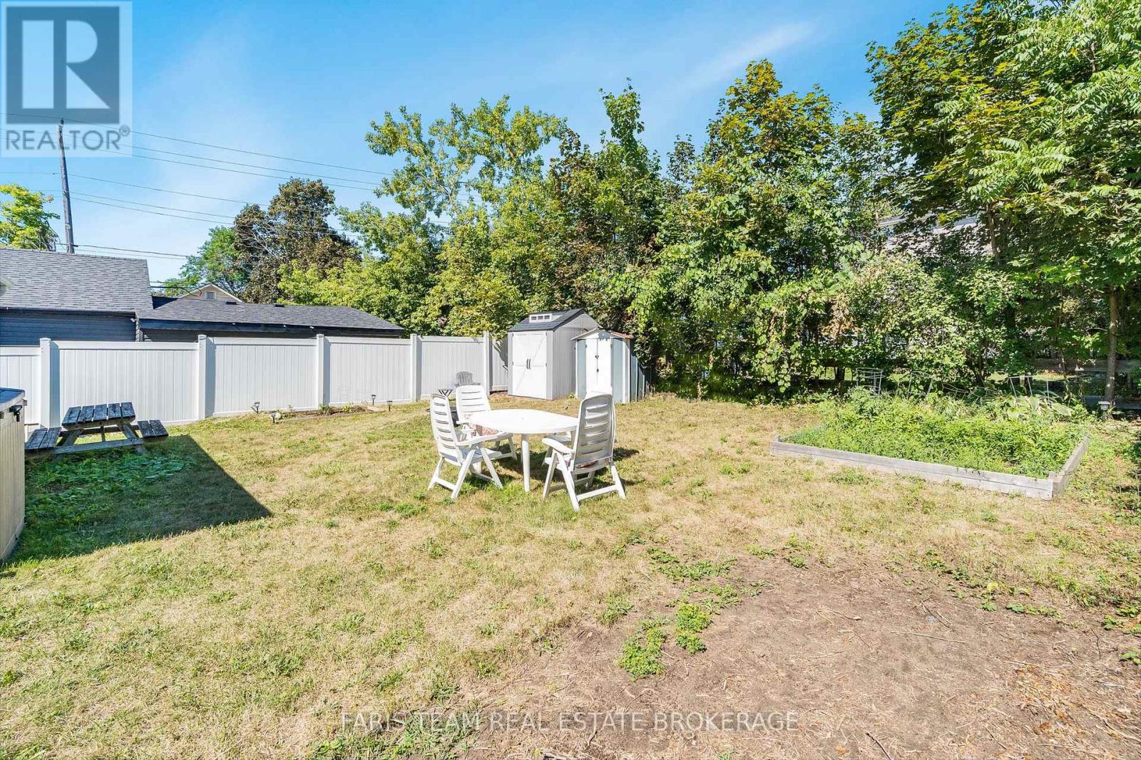 Photo 12 of 334 Harvey Street, Orillia ON