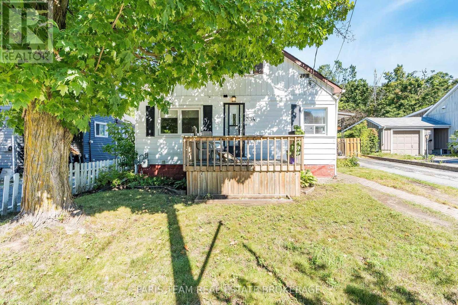Photo 10 of 334 Harvey Street, Orillia ON