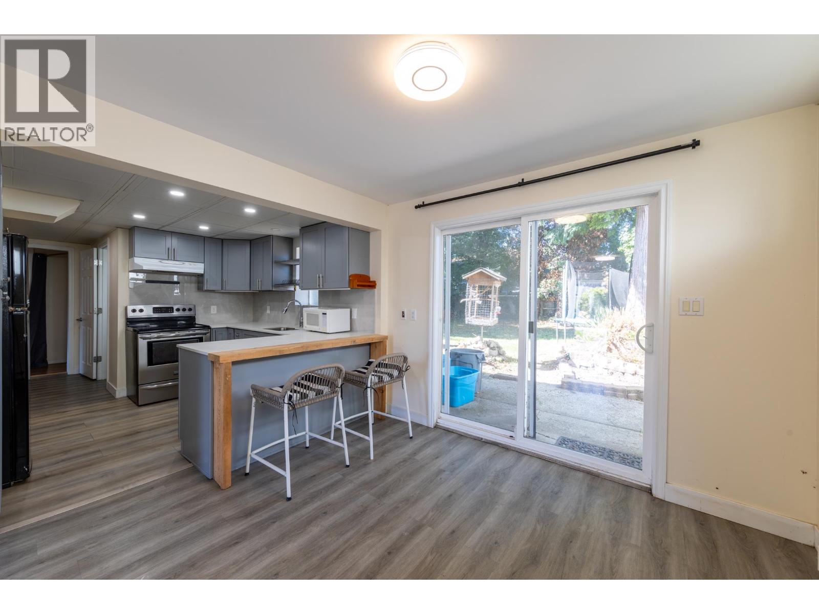 Photo 7 of 10031 2nd Avenue, Richmond BC