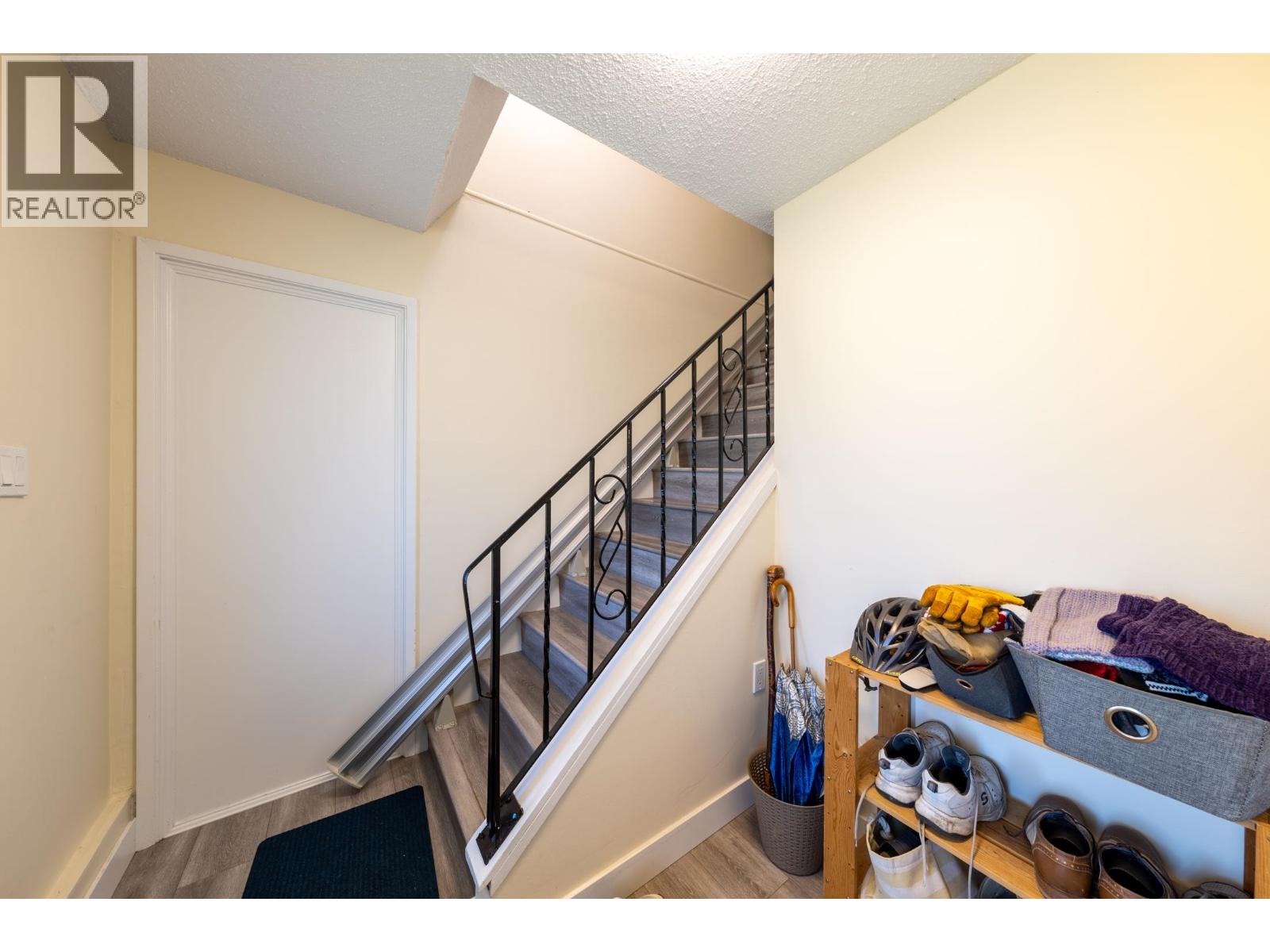 Photo 25 of 10031 2nd Avenue, Richmond BC