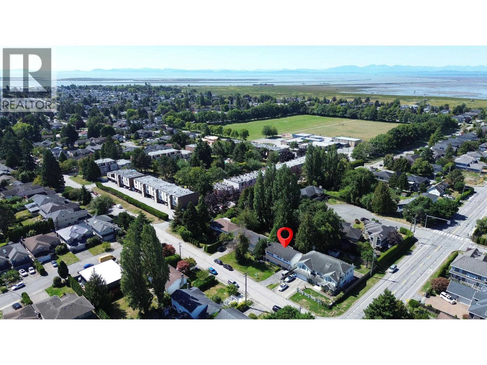 Photo 5 of 10031 2nd Avenue, Richmond BC
