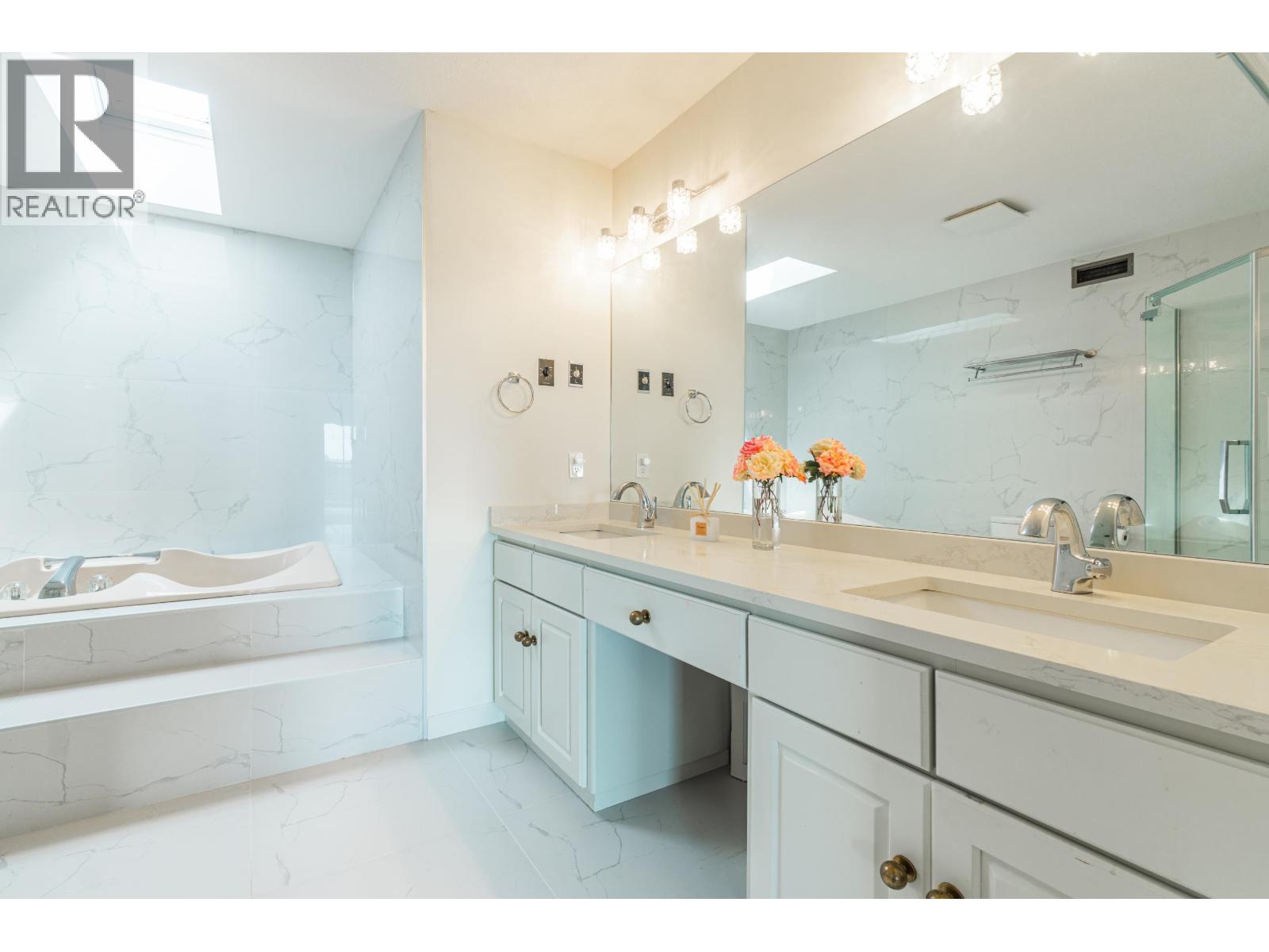 Photo 38 of 7378 Union Street, Burnaby BC