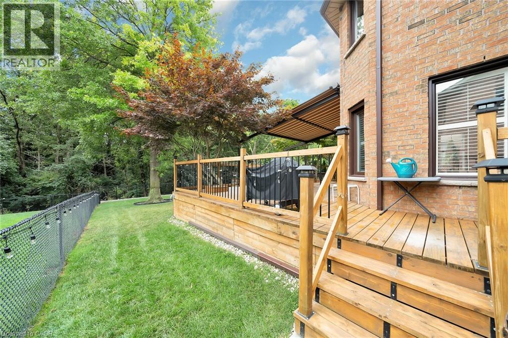 Photo 6 of 26 Huntingwood Avenue, Dundas ON