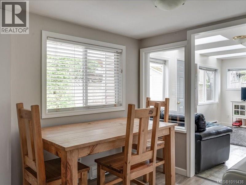 Photo 35 of 521 Arbutus St, Qualicum Beach BC