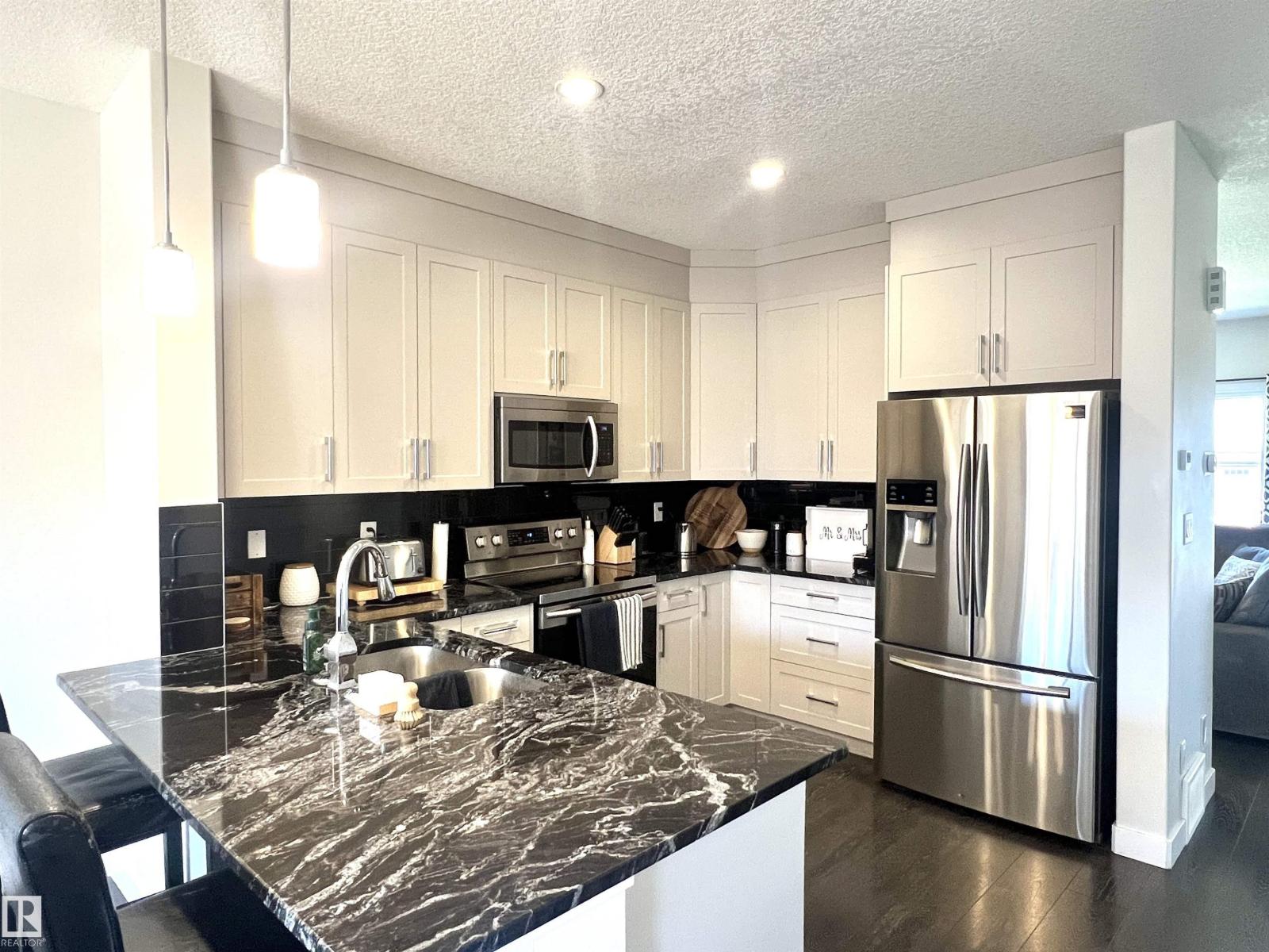 Photo 6 of 725 Berg Lo, Leduc AB