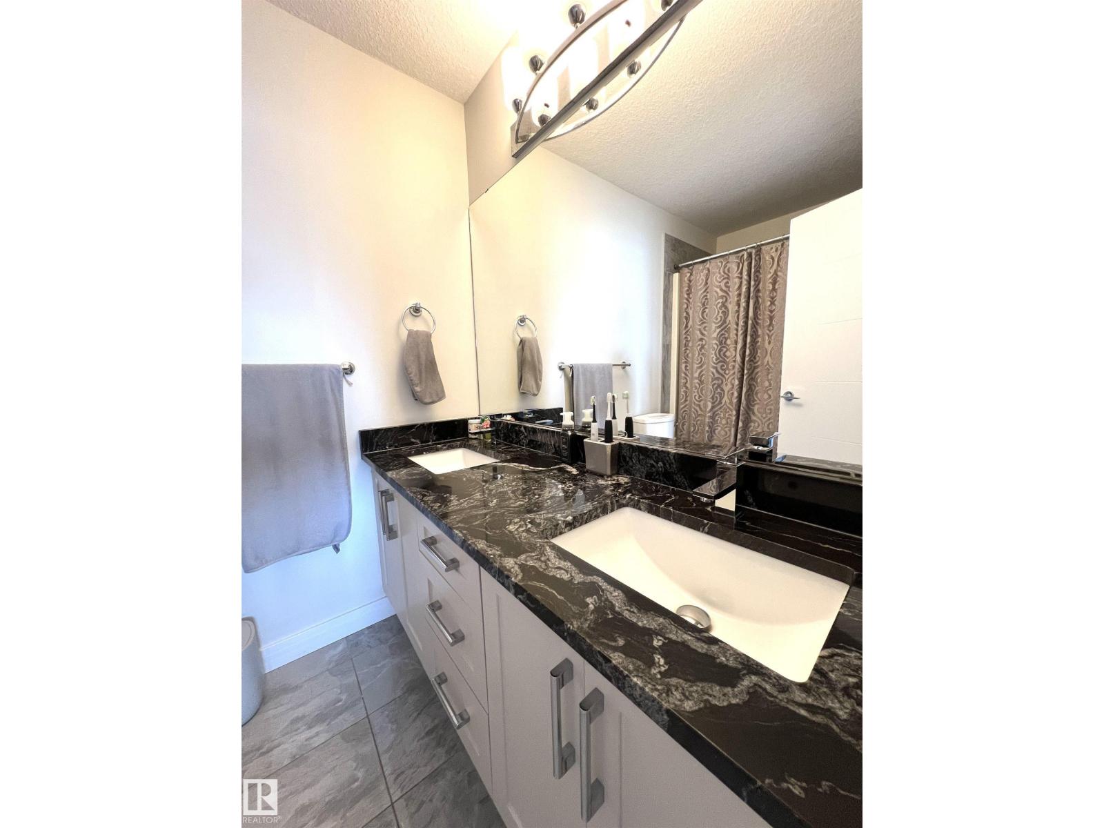 Photo 12 of 725 Berg Lo, Leduc AB