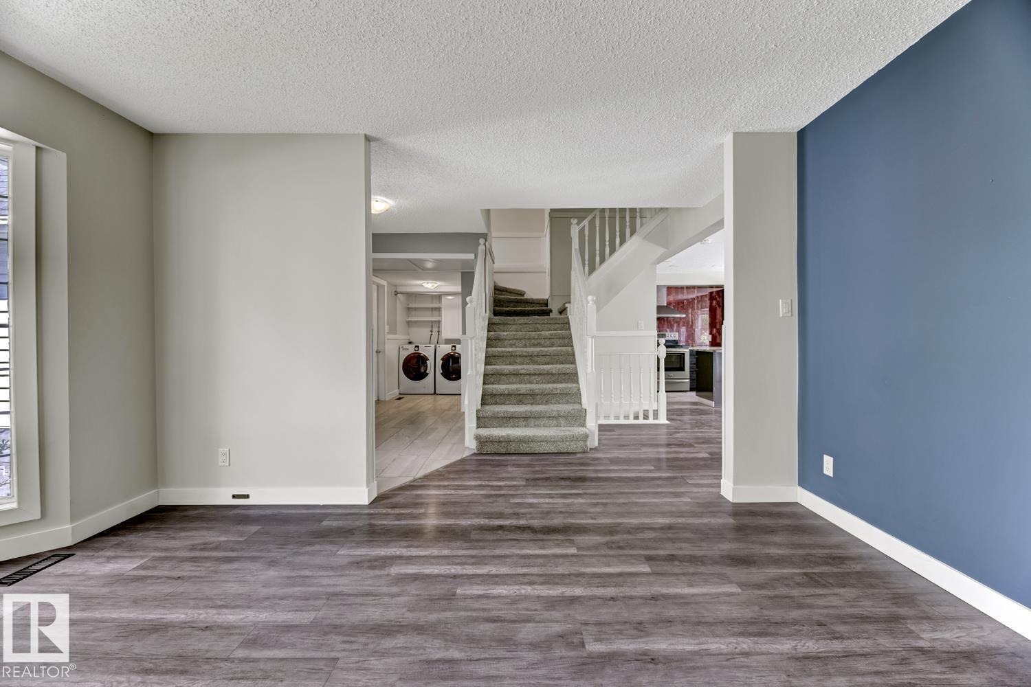Photo 10 of 11 Ainsley Pl, St Albert AB