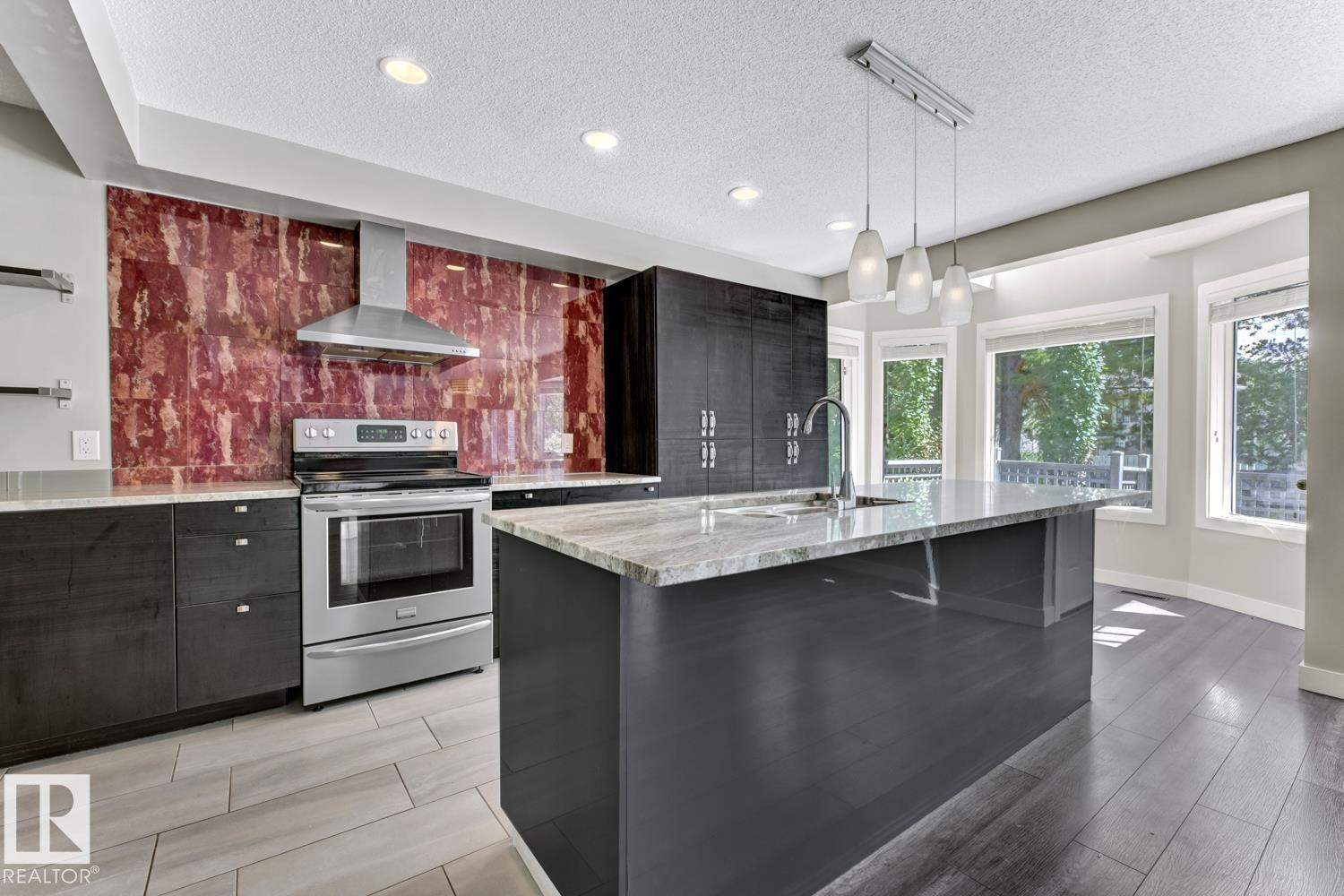 Photo 15 of 11 Ainsley Pl, St Albert AB