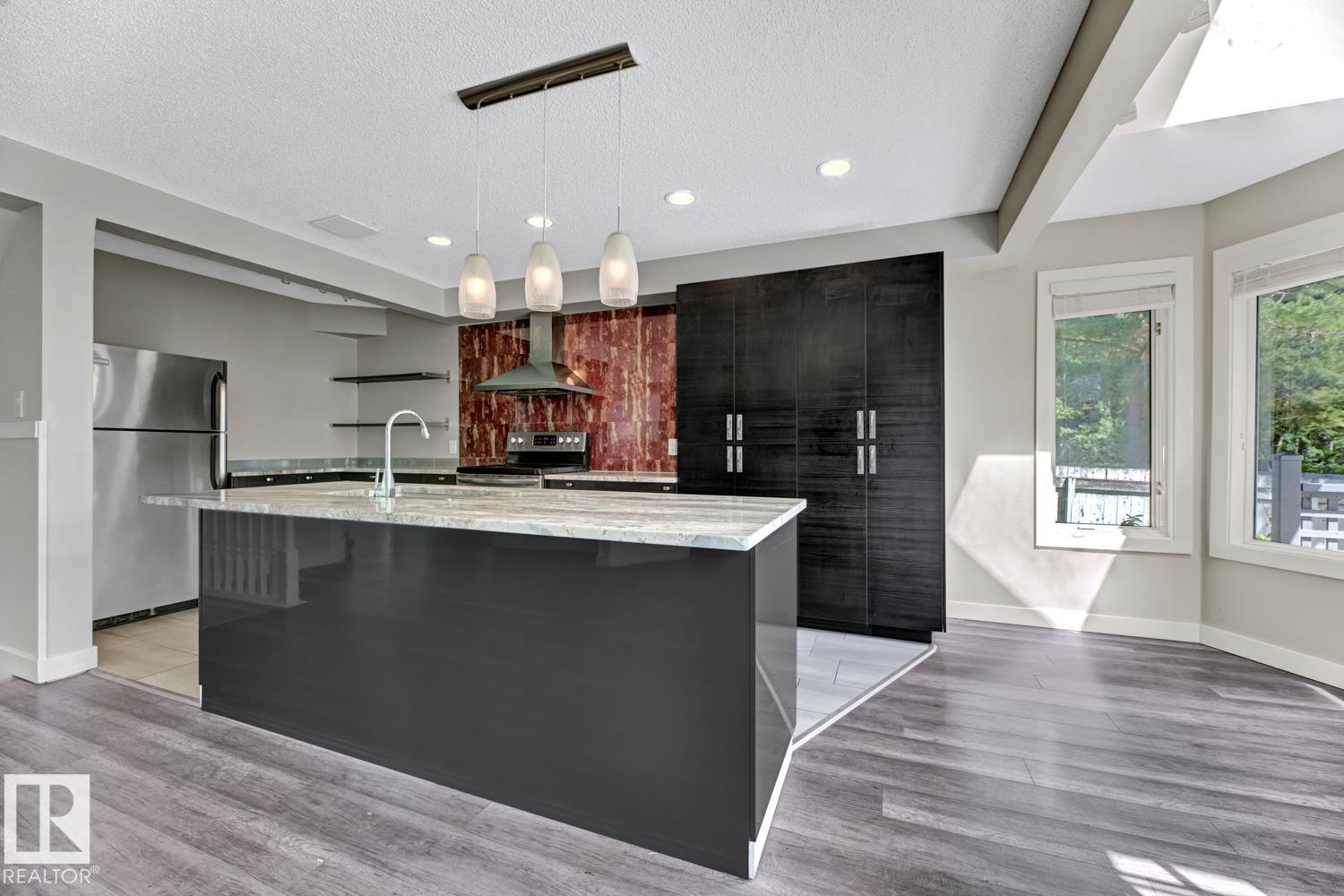 Photo 18 of 11 Ainsley Pl, St Albert AB