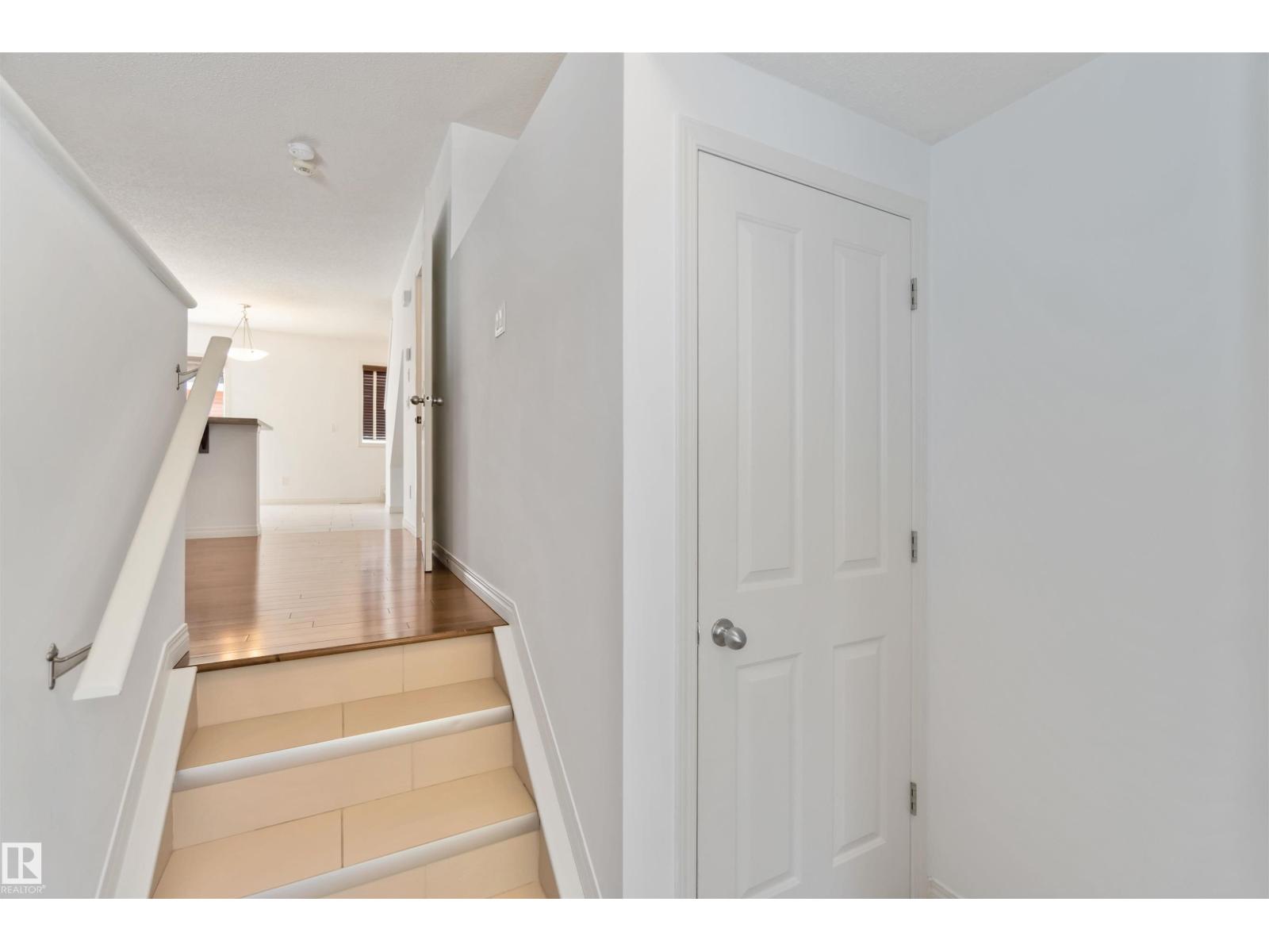 Photo 10 of 56 460 Hemingway Rd Nw, Edmonton AB