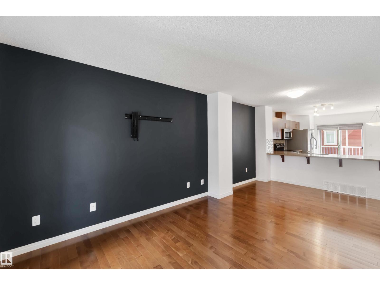 Photo 15 of 56 460 Hemingway Rd Nw, Edmonton AB