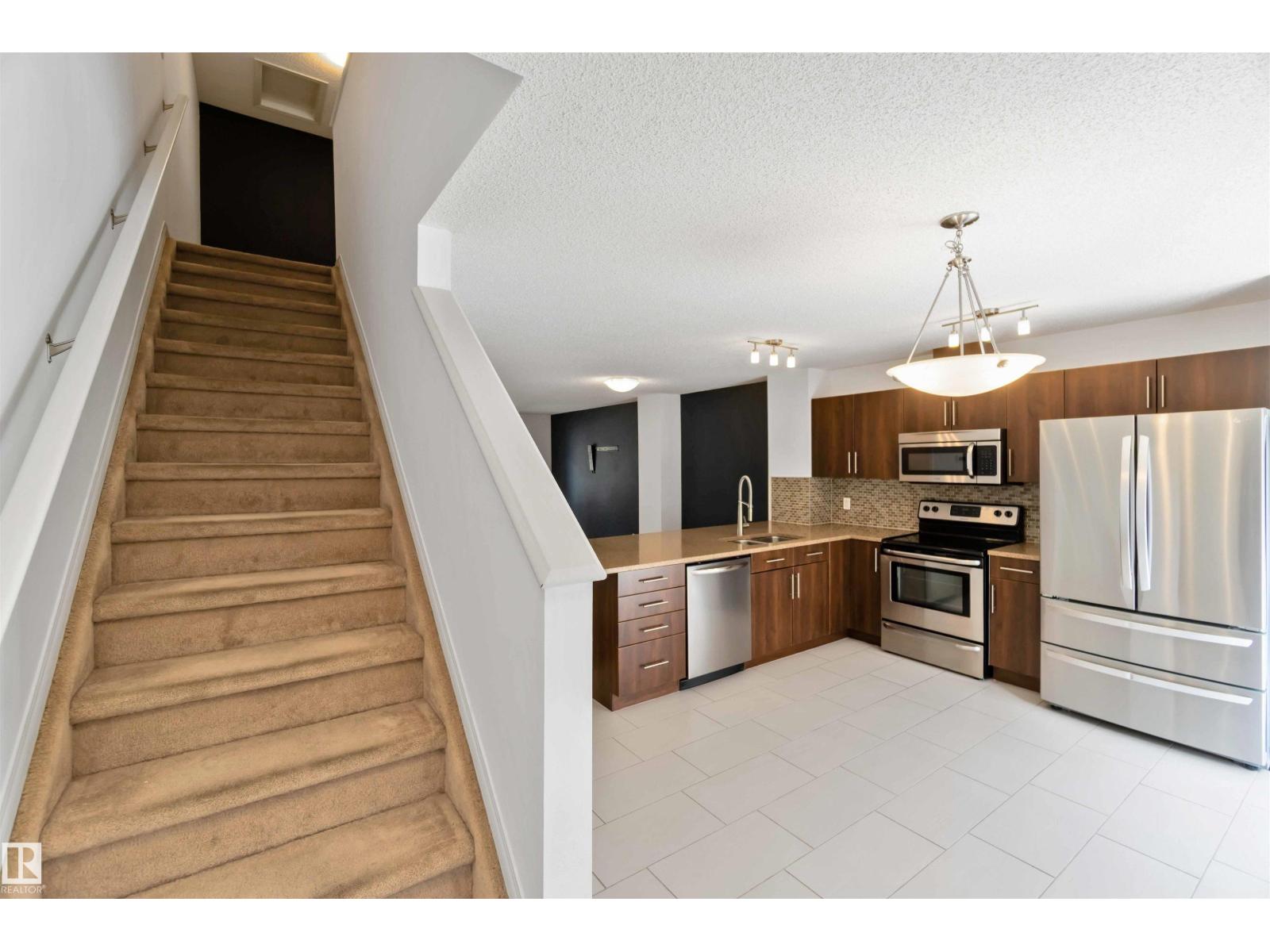 Photo 21 of 56 460 Hemingway Rd Nw, Edmonton AB
