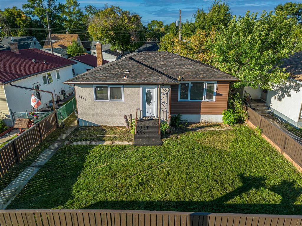 Photo 12 of 1473 Selkirk Avenue, Winnipeg MB