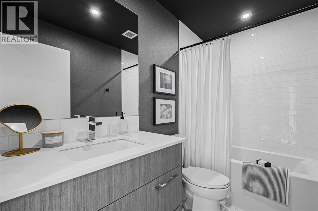 Single Family House for Sale in   A Street NW West Hillhurst Calgary 