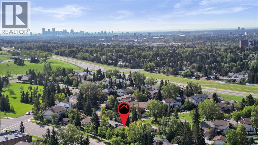 Single Family House Bungalow for Sale in  Edgedale Drive NW Edgemont Calgary 