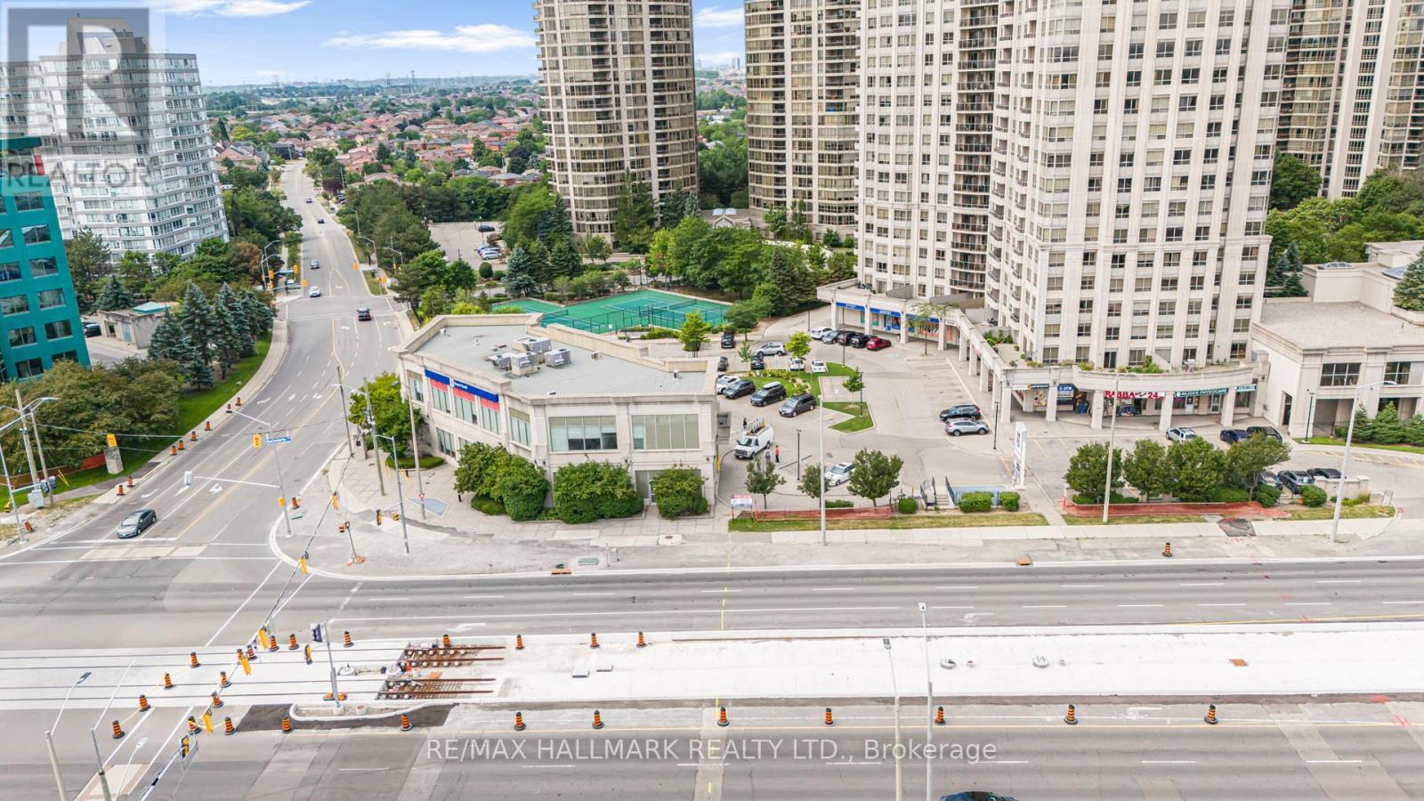 Photo 7 of B 4550 Hurontario Street, Mississauga ON