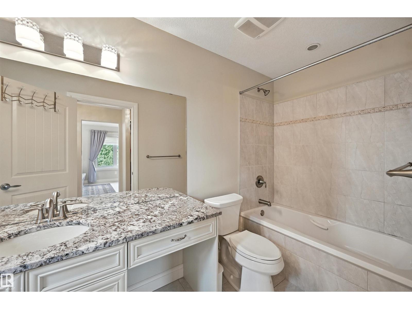 Photo 5 of 631 Howatt Dr Sw, Edmonton AB