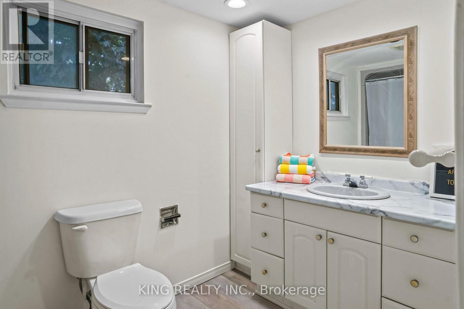Photo 27 of 16 Wimbledon Court, Brampton ON