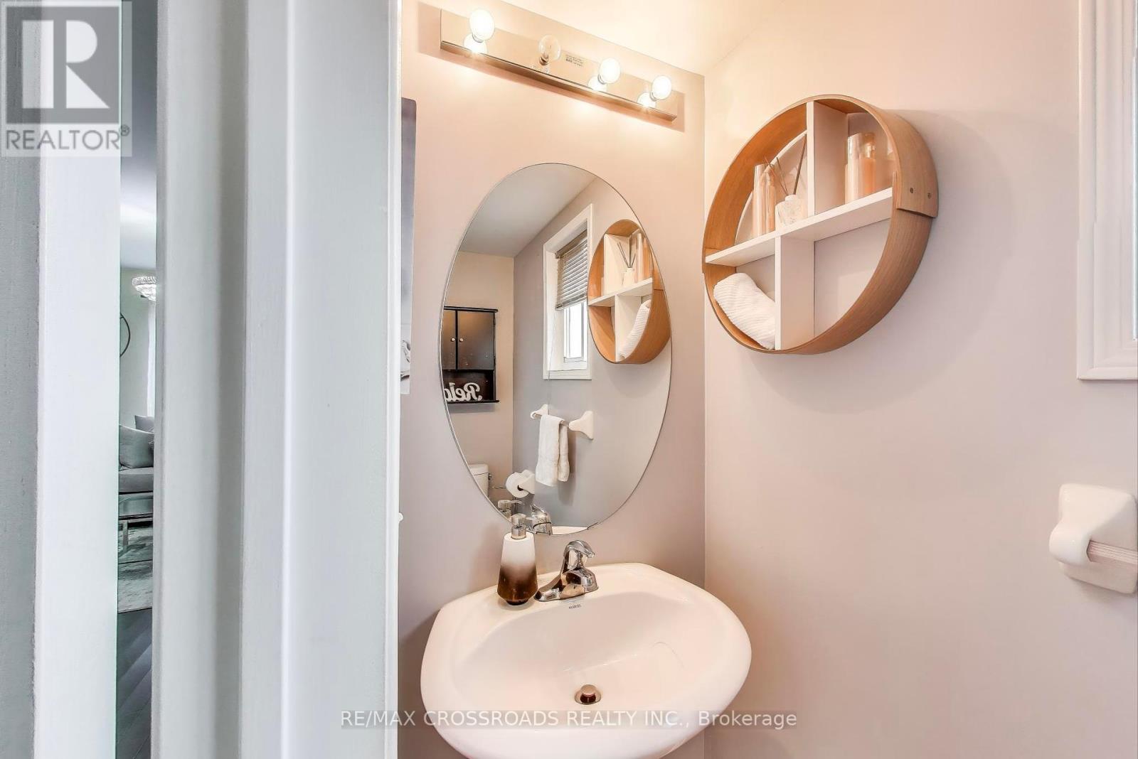 Photo 23 of 1104 Beneford Road, Oshawa ON