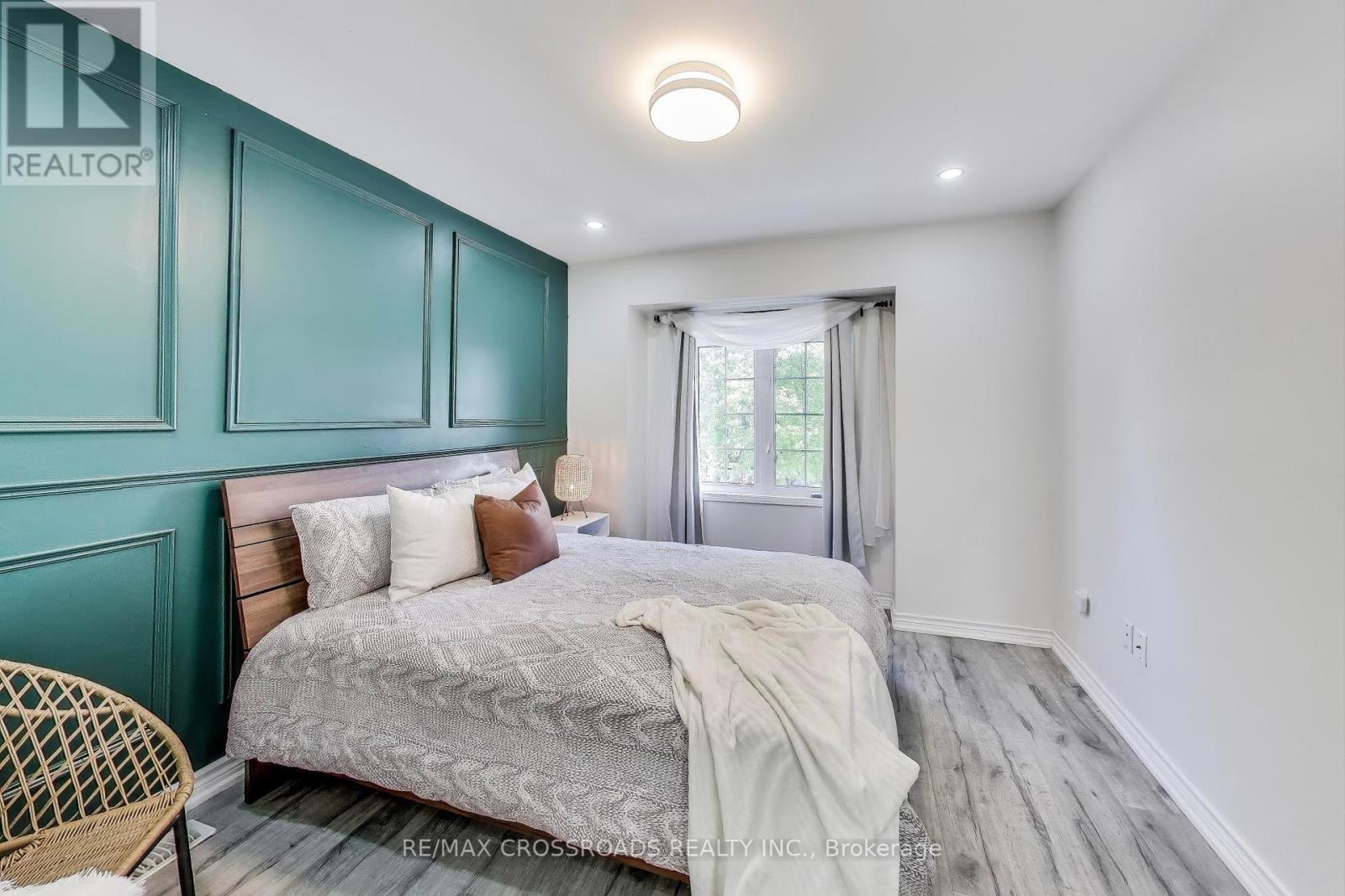 Photo 9 of 1104 Beneford Road, Oshawa ON