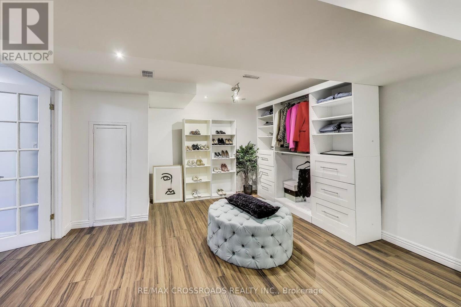 Photo 33 of 1104 Beneford Road, Oshawa ON