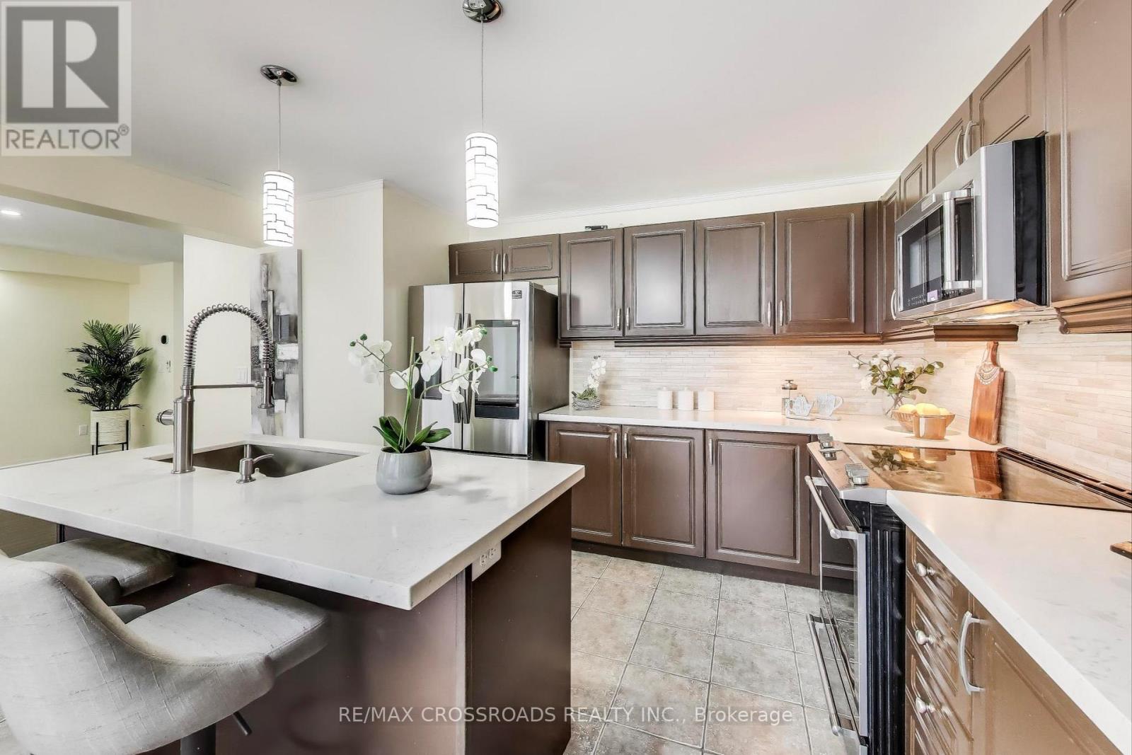 Photo 34 of 1104 Beneford Road, Oshawa ON