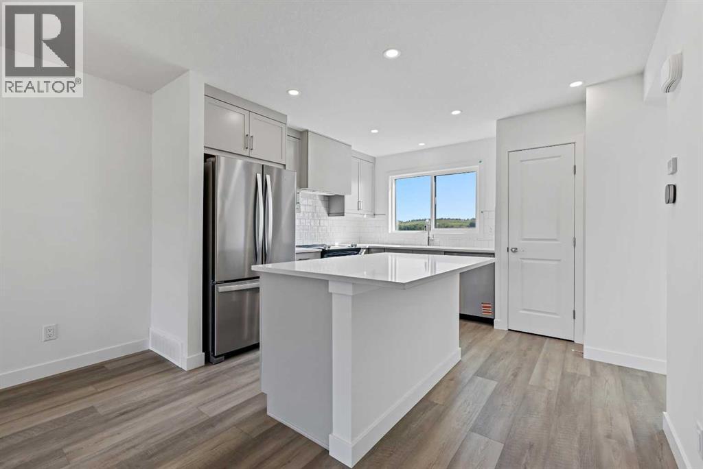 Photo 1 of 922 Wolf Willow Boulevard Se, Calgary AB