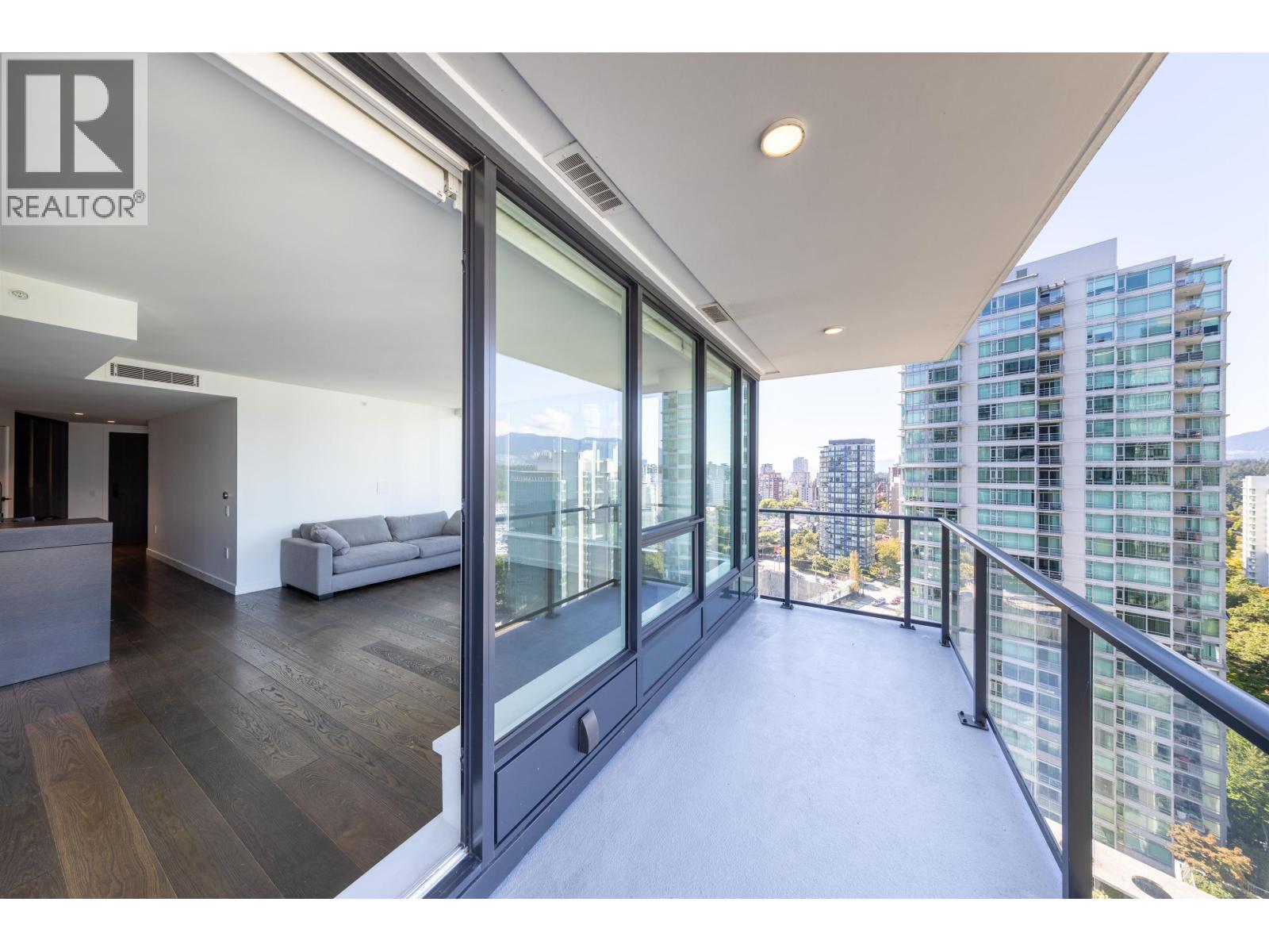 Photo 13 of 1701 620 Cardero Street, Vancouver BC