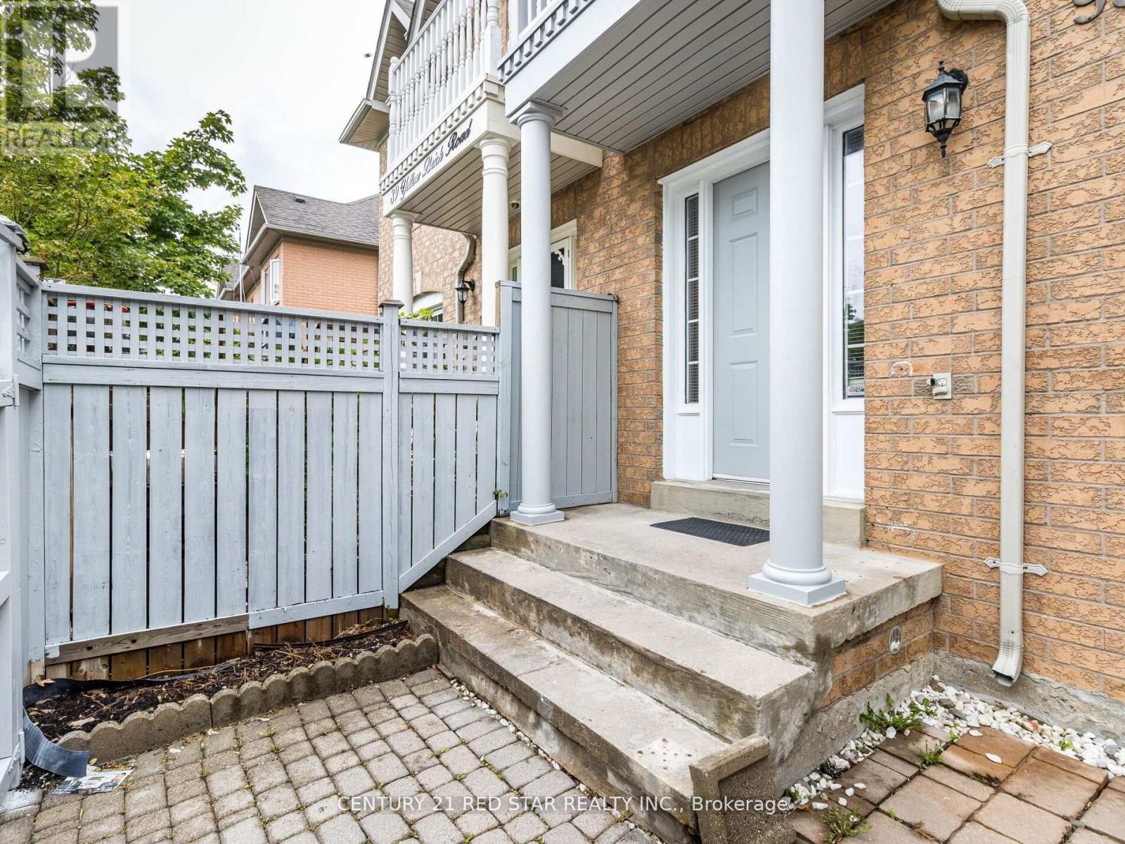 Photo 26 of 95 Yellow Brick Road, Brampton ON