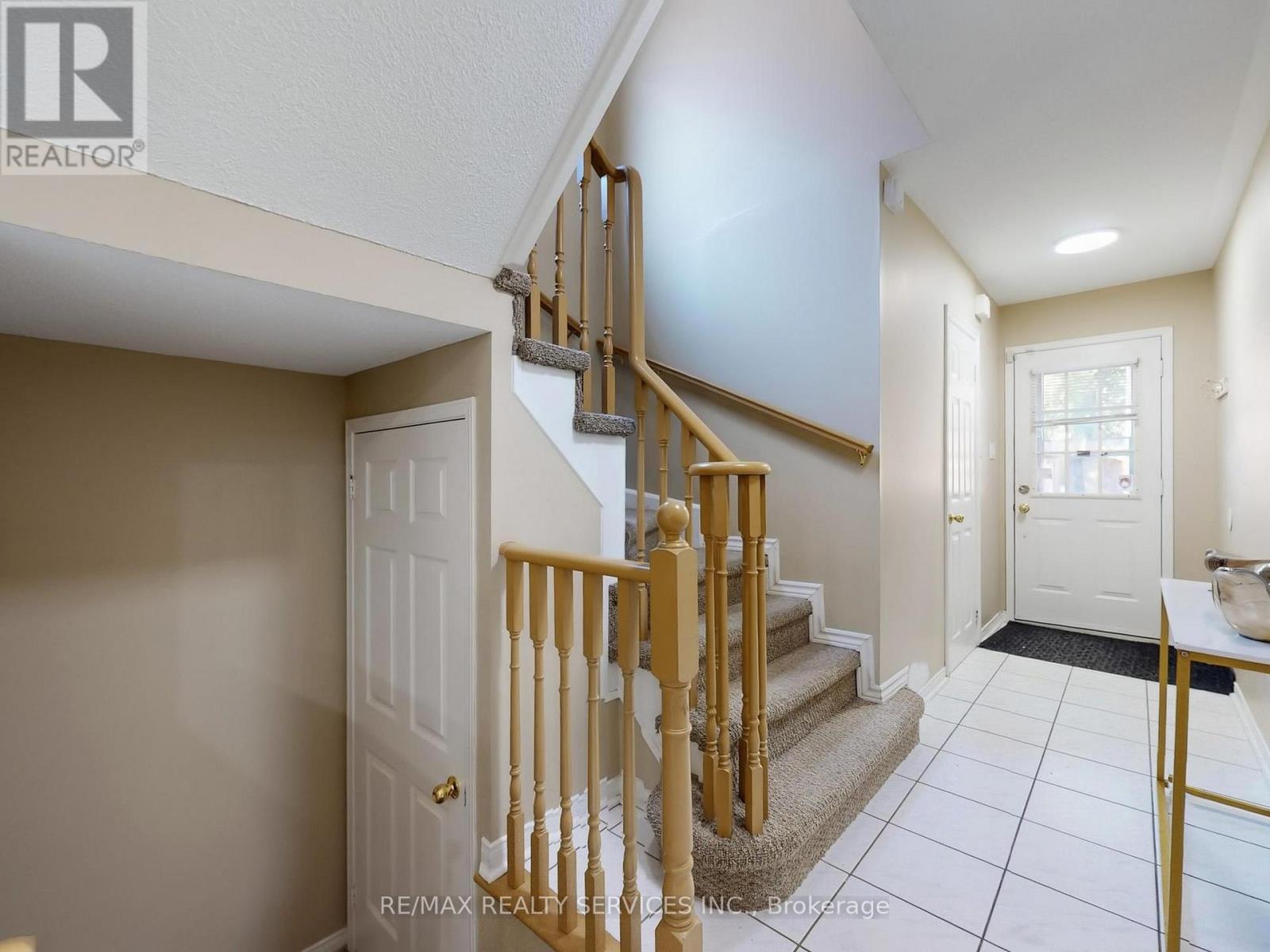 Photo 20 of 96 5230 Glen Erin Drive, Mississauga ON