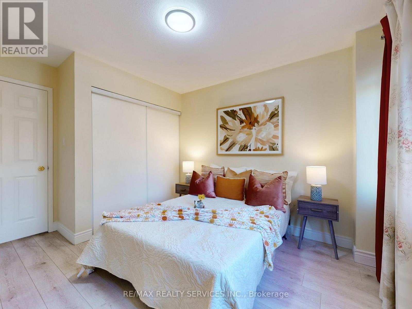 Photo 29 of 96 5230 Glen Erin Drive, Mississauga ON