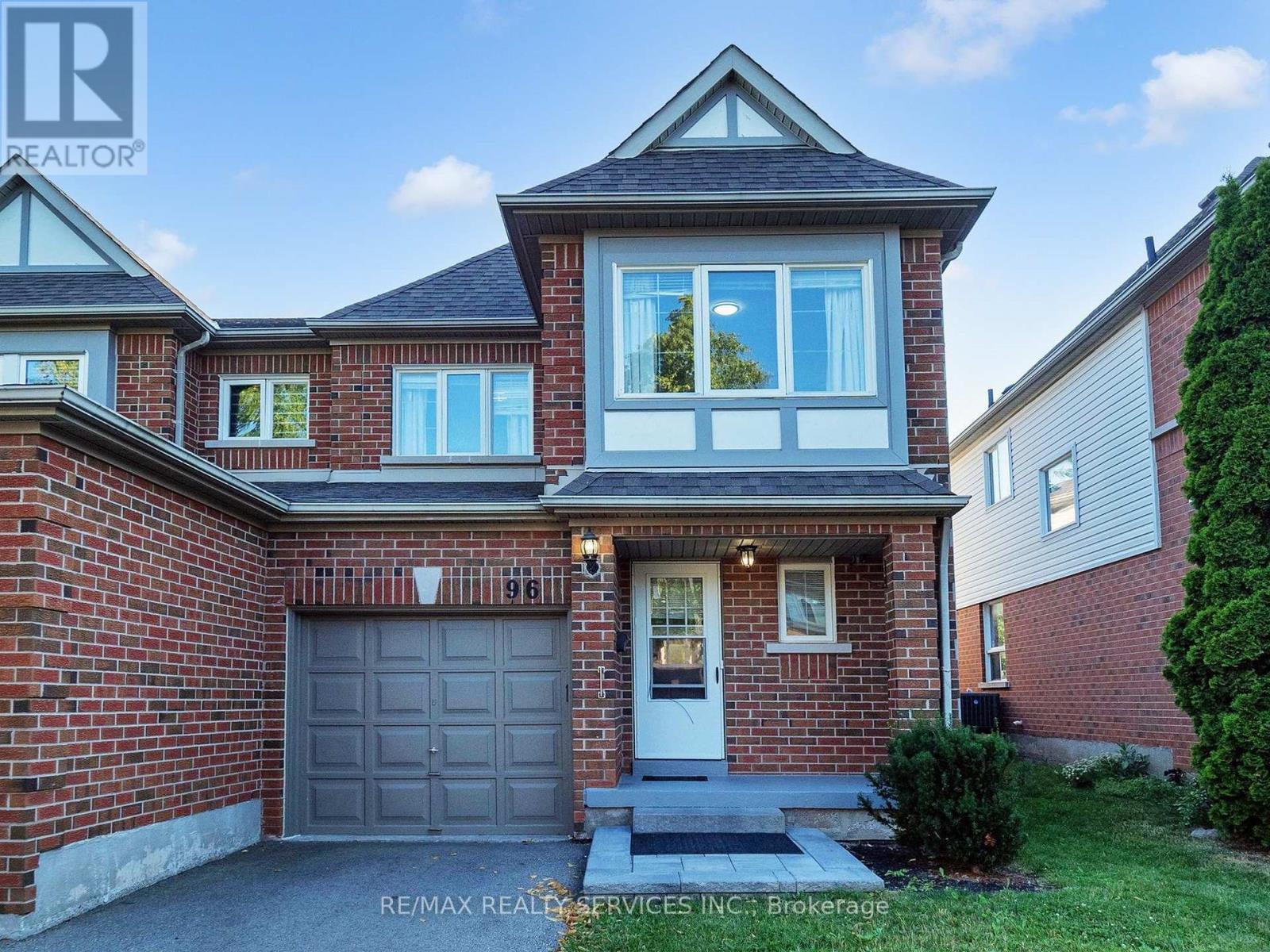 Photo 3 of 96 5230 Glen Erin Drive, Mississauga ON