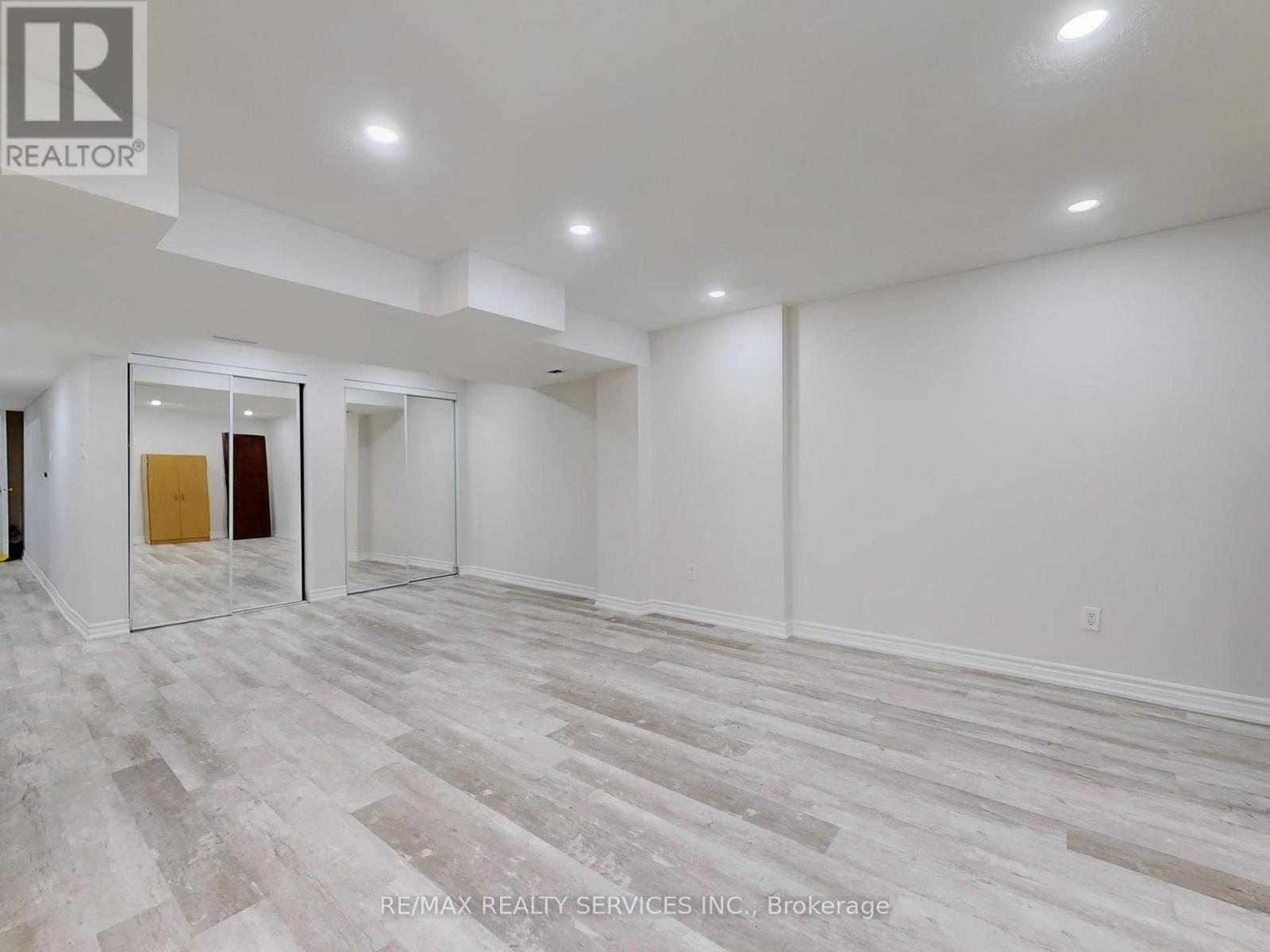 Photo 40 of 96 5230 Glen Erin Drive, Mississauga ON