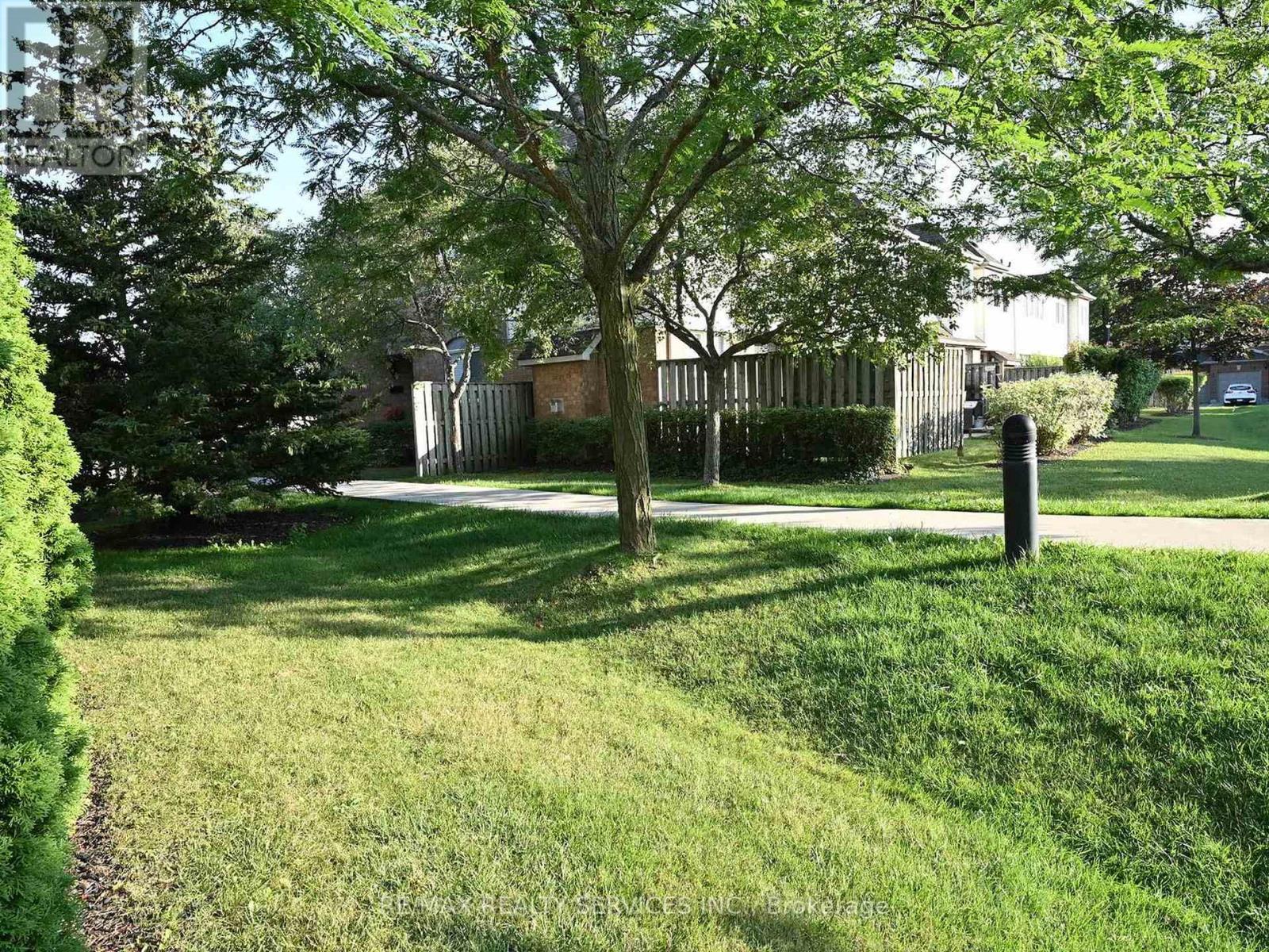 Photo 48 of 96 5230 Glen Erin Drive, Mississauga ON