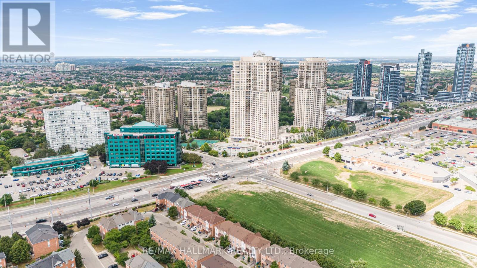 Photo 11 of A 4550 Hurontario Street, Mississauga ON