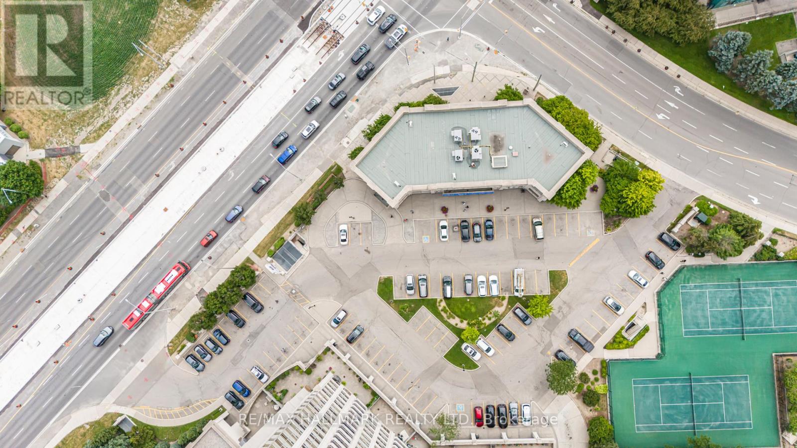 Photo 7 of A 4550 Hurontario Street, Mississauga ON