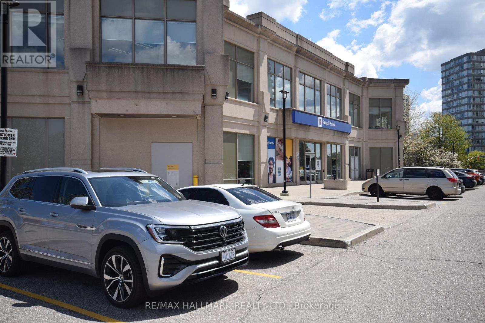 Photo 2 of A 4550 Hurontario Street, Mississauga ON