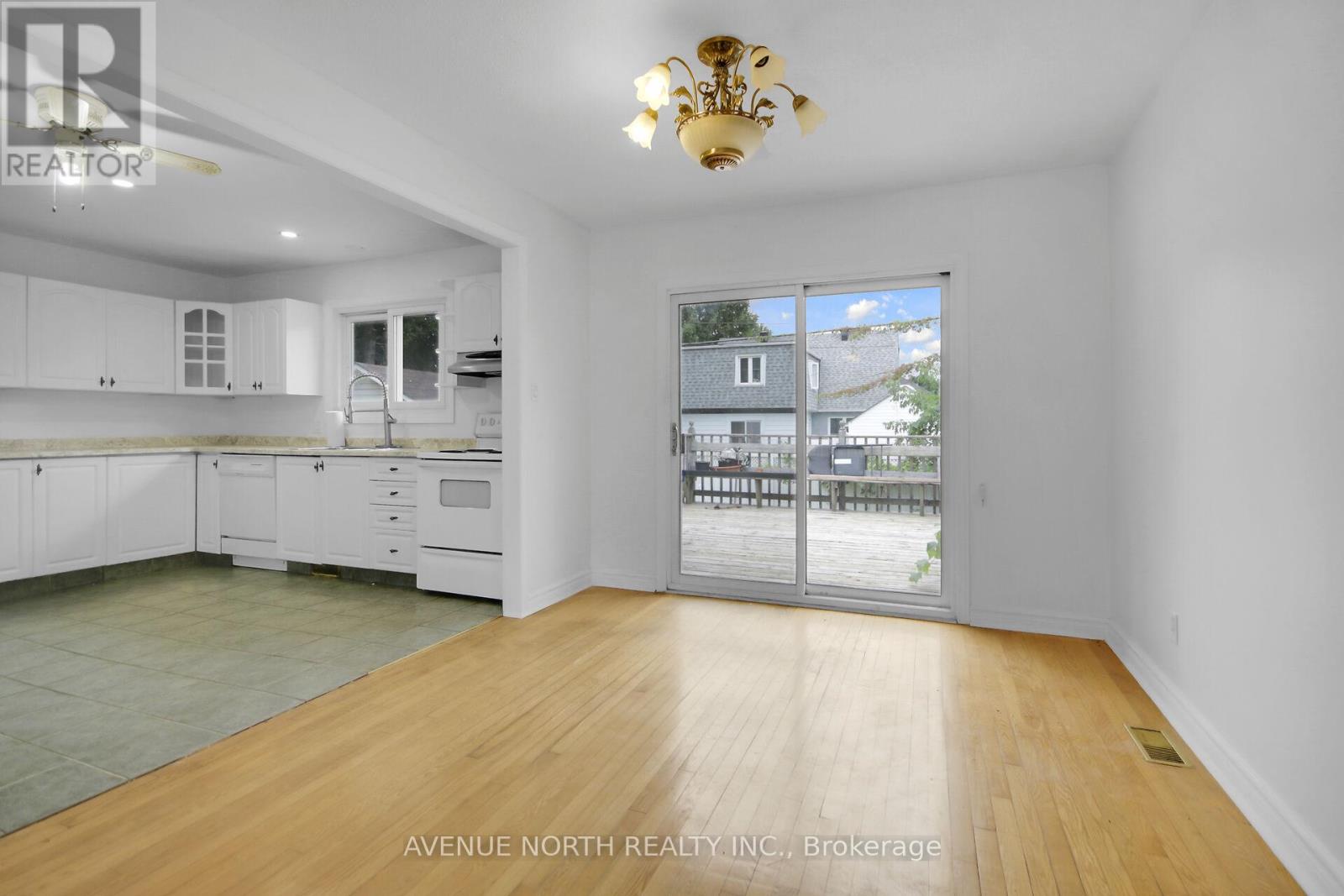 Photo 13 of 1254 Heron Road, Ottawa ON